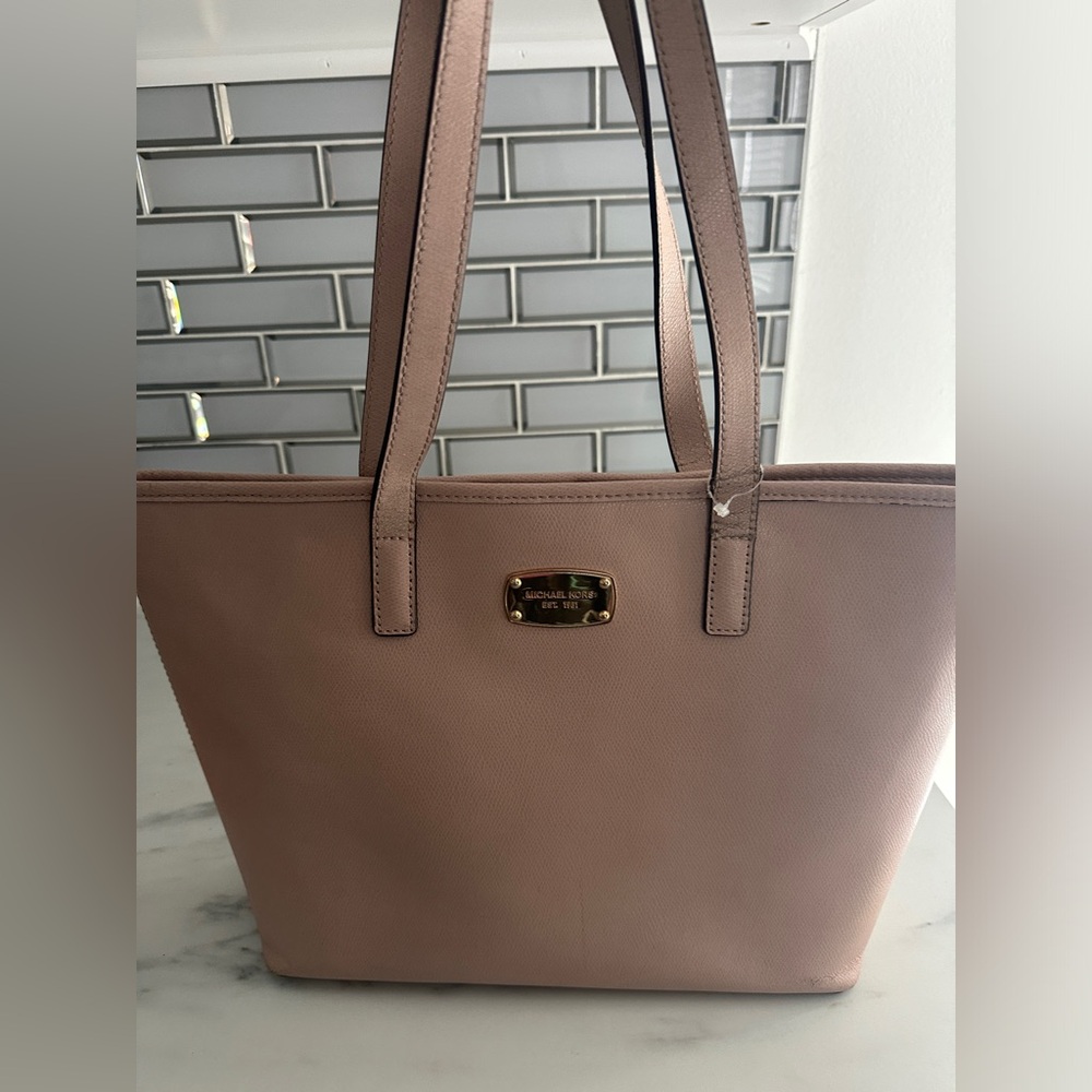 Micheal Kors tote bag